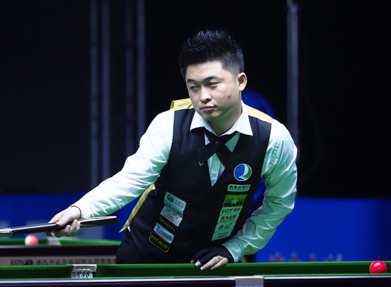 当他出现在 当他出现在